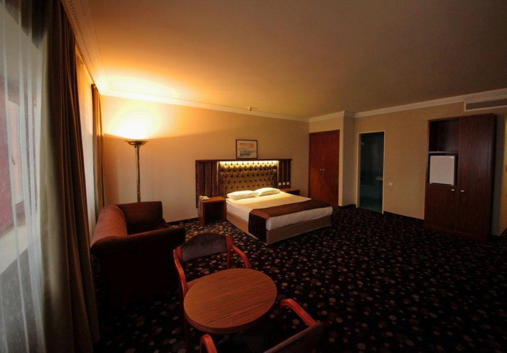 Hotel Eken Prestige Bandırma Buitenkant foto