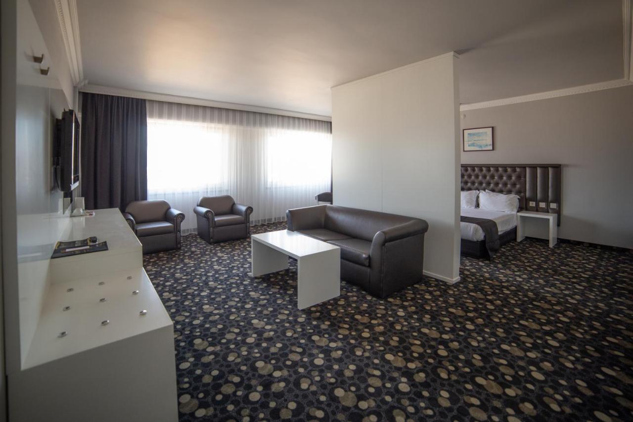 Hotel Eken Prestige Bandırma Buitenkant foto